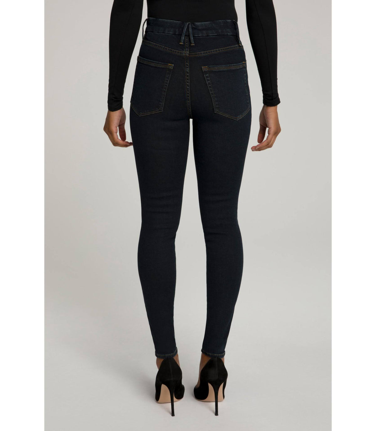 Blue474 / 2 Good Waist Jeans J7397