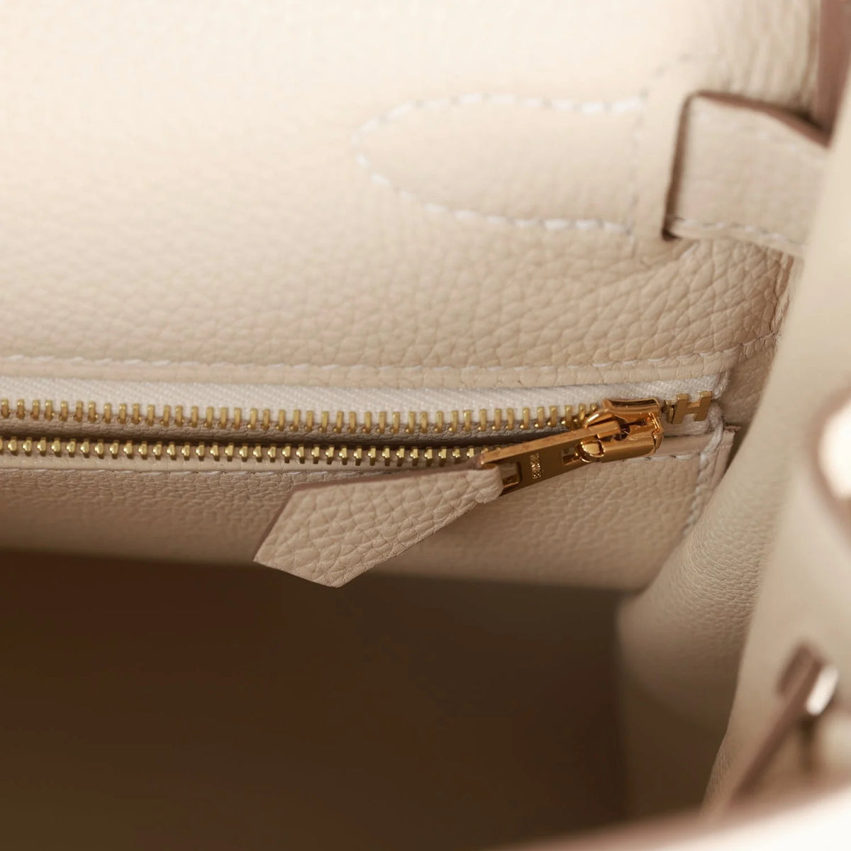 Craie Togo Leather Bag C383126